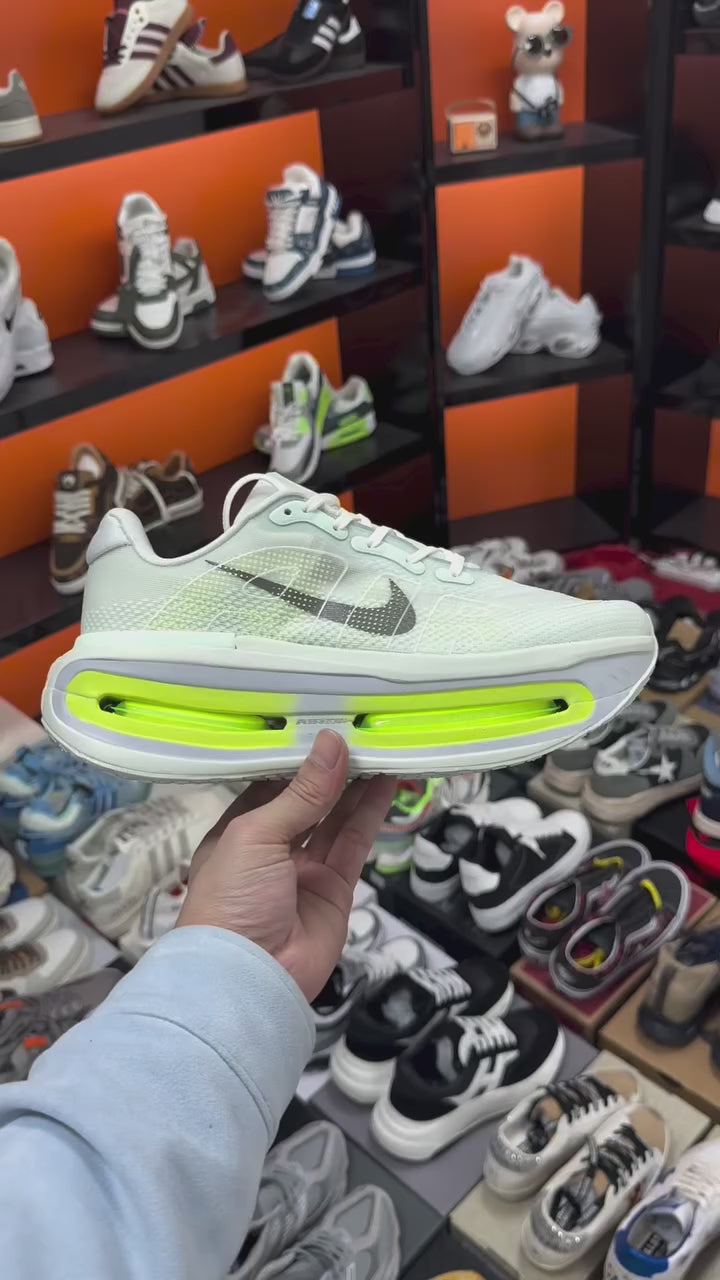 Nike Vomero Premium