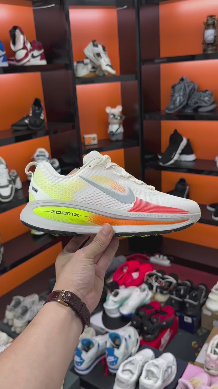 Nike Vomero 18