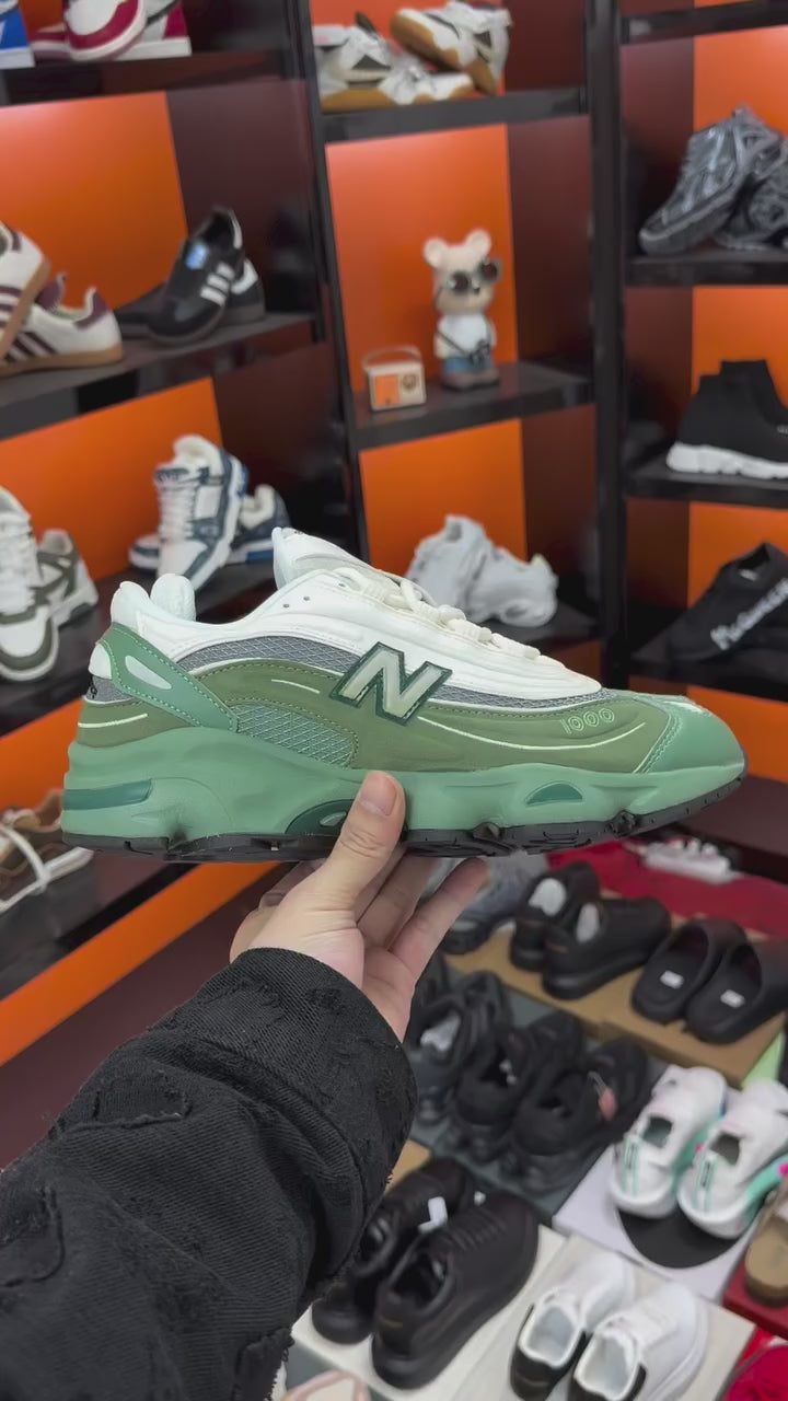 New Balance 1000