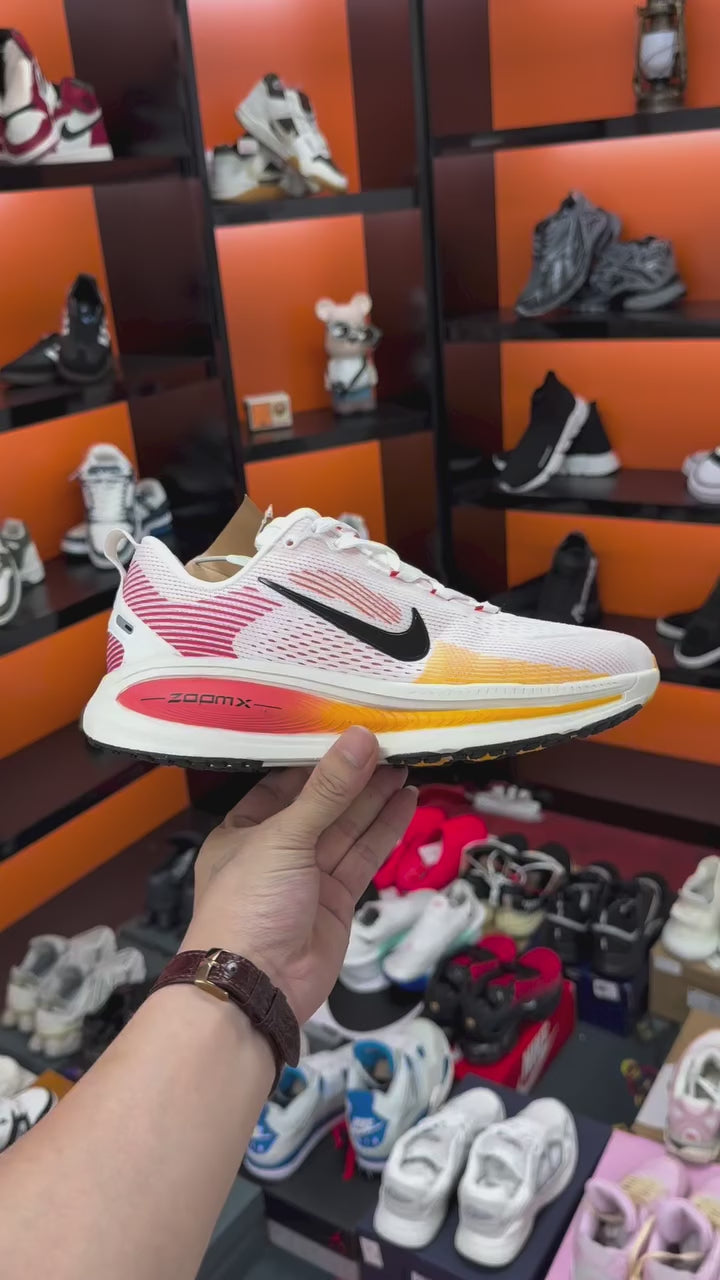 Nike Vomero 18