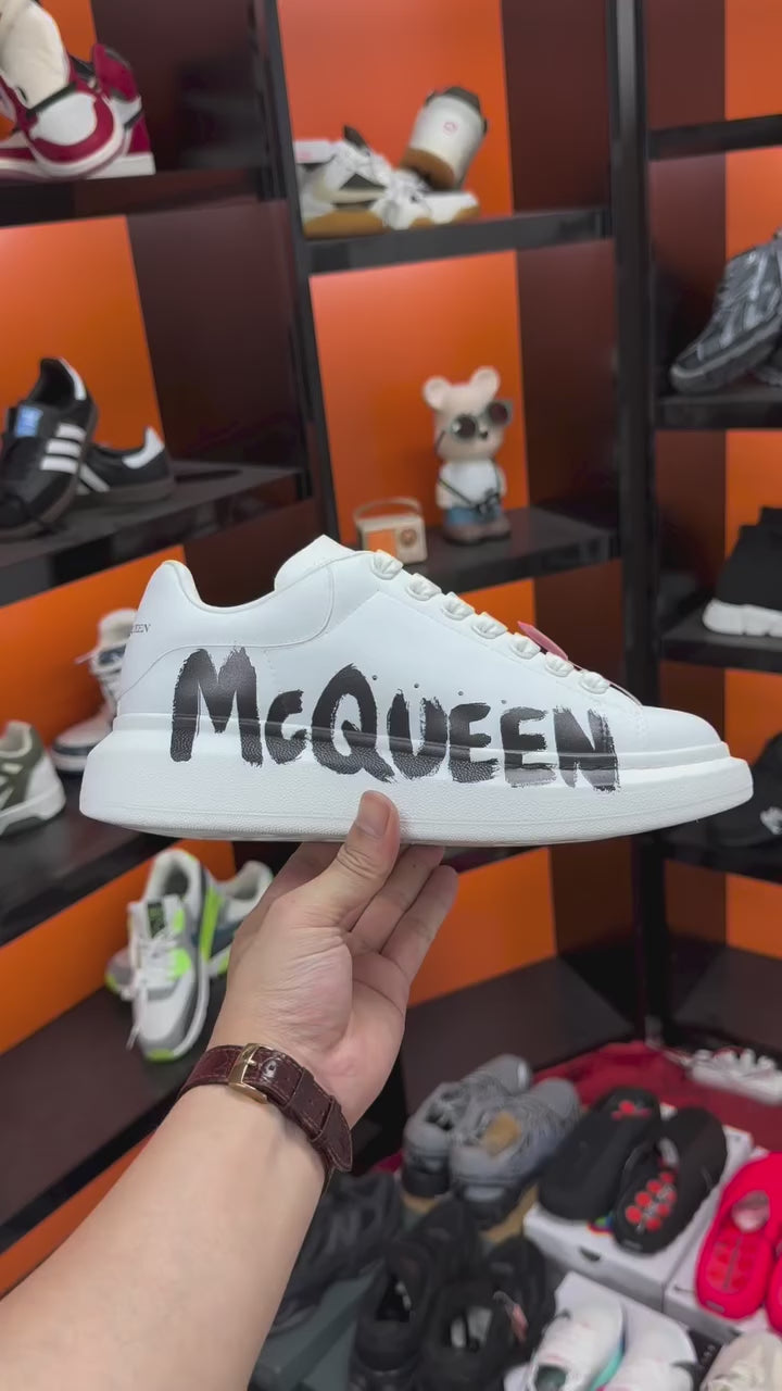 Alexander McQueen Oversized