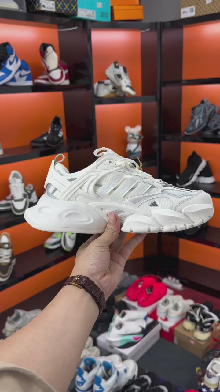 Adidas XLG Runner Deluxe